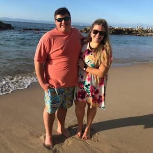 Meet your Posher, Leslie